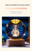 Luz noturna única de bola de cristal 3D de Jesus com base de LED de madeira, bola de cristal esculpida em 3D criativa, presente artesanal por atacado, perfeito para