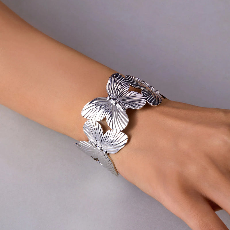 Bracelete de Metal Grande Flores para Mulheres, Pulseiras Borboleta Cor Dourada, Festa Estética, Acessórios Elegantes para Jóias, Doce