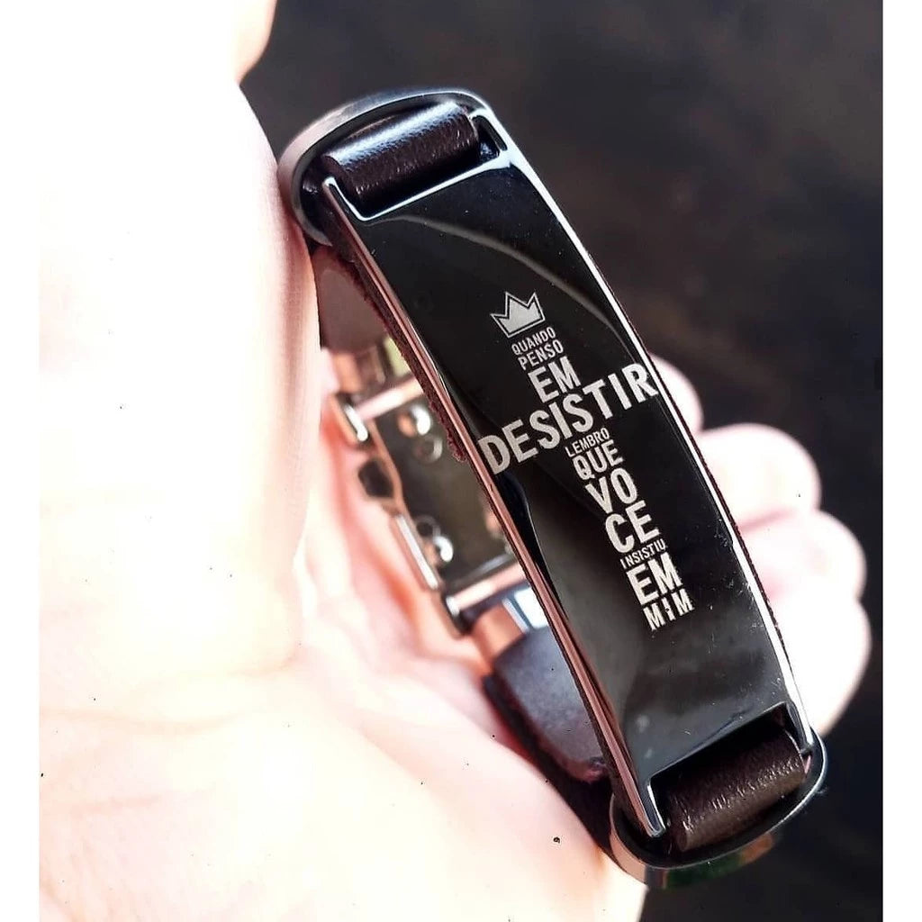 Pulseira Masculina de Couro Sintético com frases religiosas e fecho de aço cirurgico
