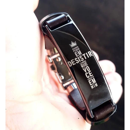 Pulseira Masculina de Couro Sintético com frases religiosas e fecho de aço cirurgico